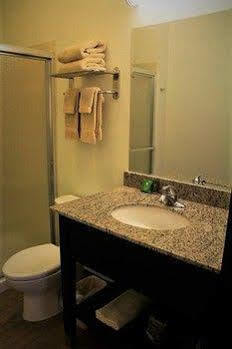 Inn At Hunters Run Watford City Eksteriør billede
